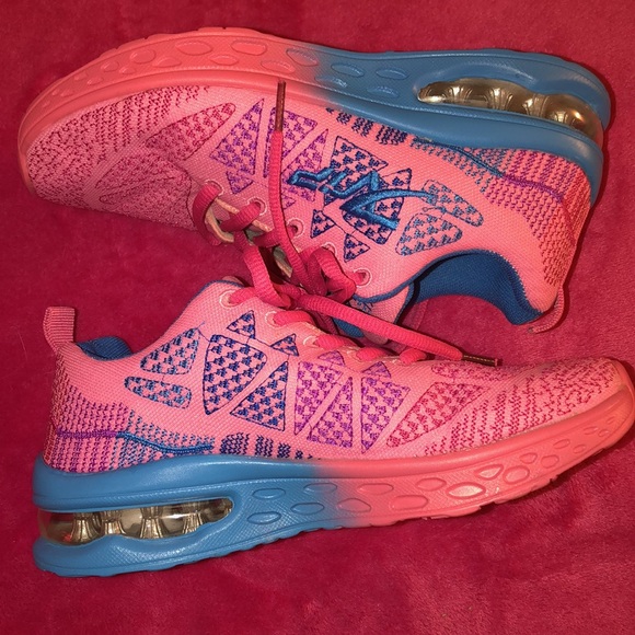 Omega Walk Sneakers - Picture 5 of 6